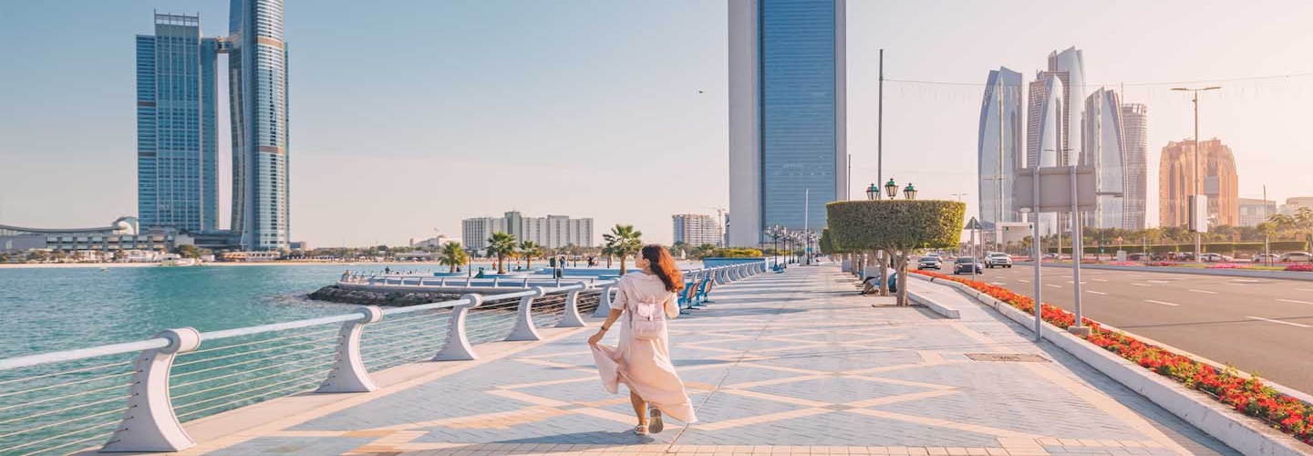Best-views-in-Abu-Dhabi-_-Cover-2-14-11-23